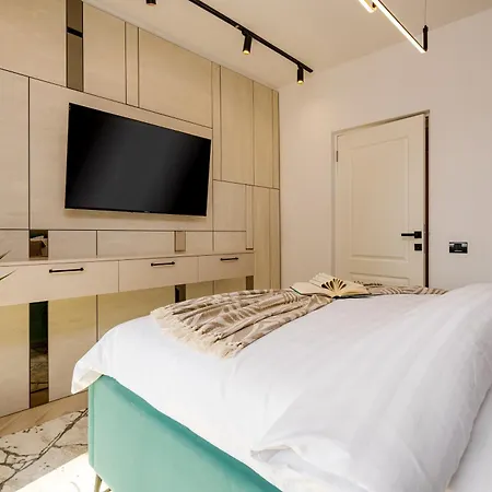 Luxury Ultra Apartment&studio - Piata Romana