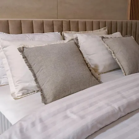 Luxury Ultra Apartment&studio - Piata Romana