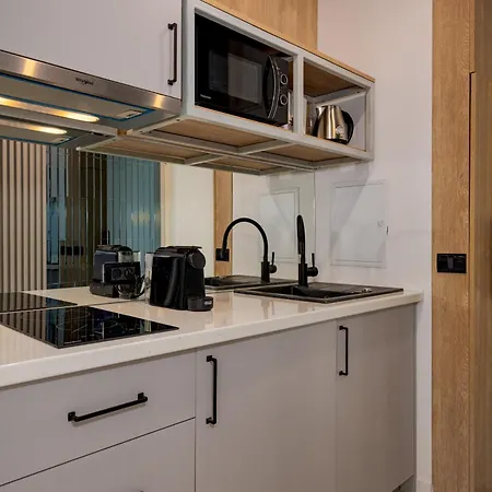 Luxury Ultra Apartment&studio - Piata Romana * Bucarest