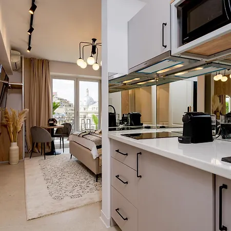 Luxury Ultra & - Piata Romana * Bucharest