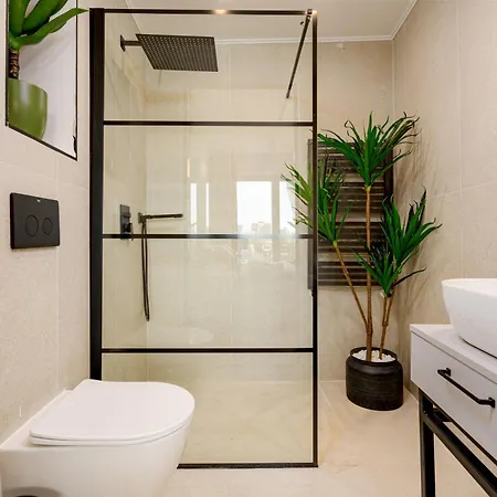 Luxury Ultra & - Piata Romana